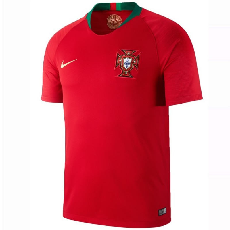 Portugal football team Home shirt 2018/19 - Nike