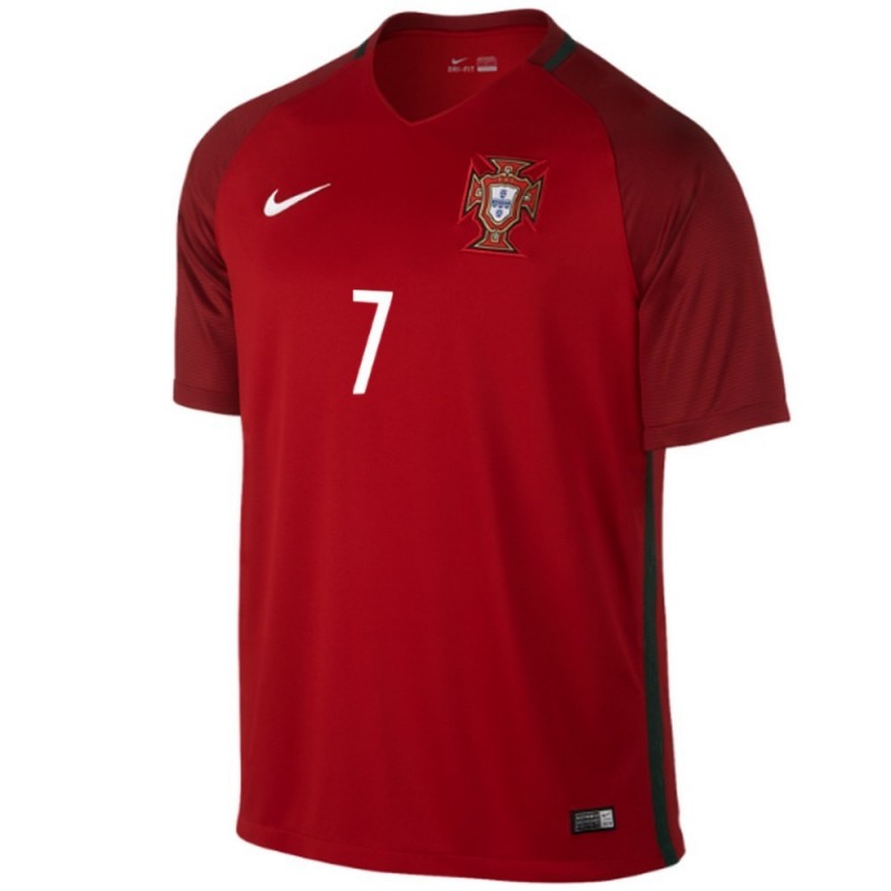 Portugal football team Home shirt 2016/17 Ronaldo 7 - Nike ...